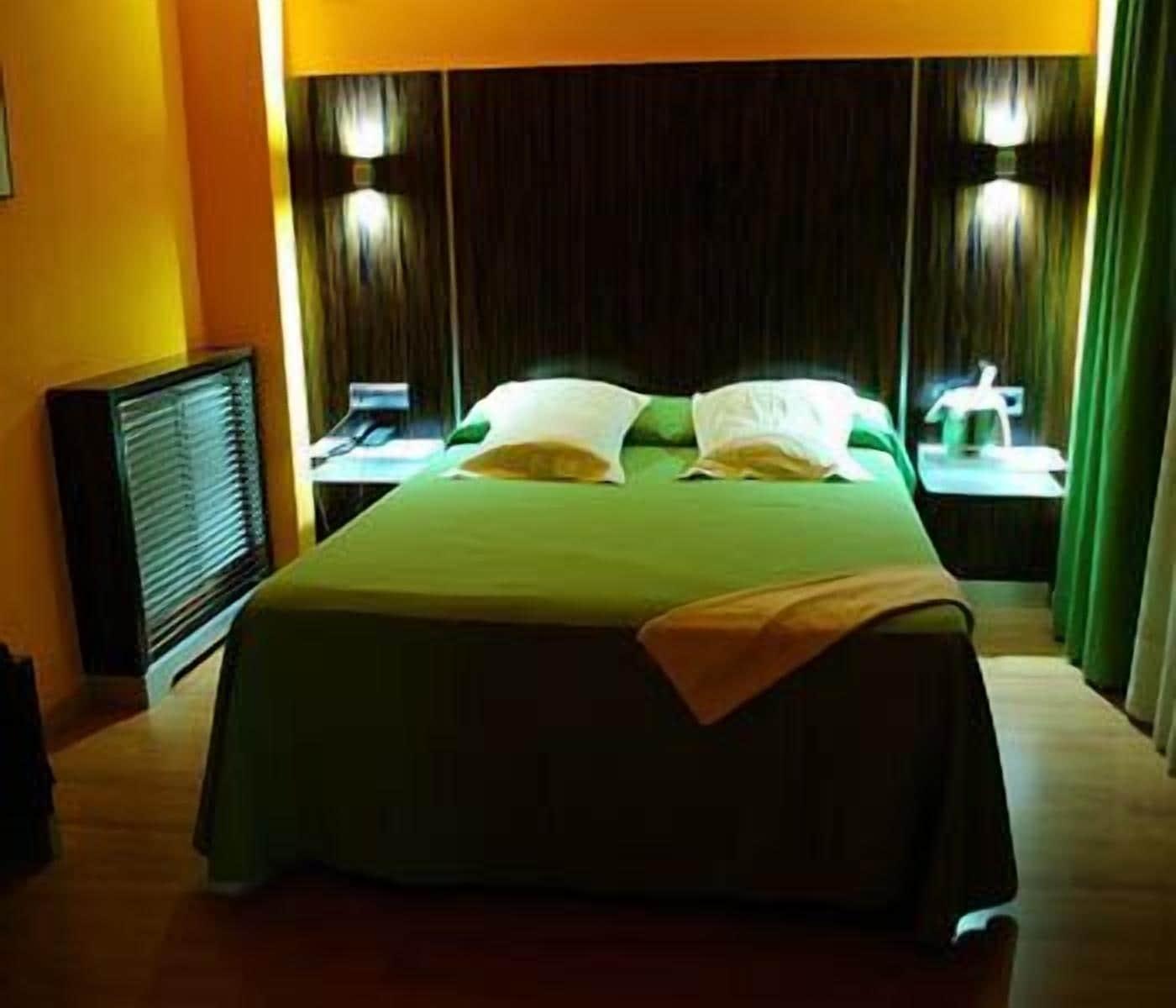 סרגוסה Hotel Gran Via מראה חיצוני תמונה